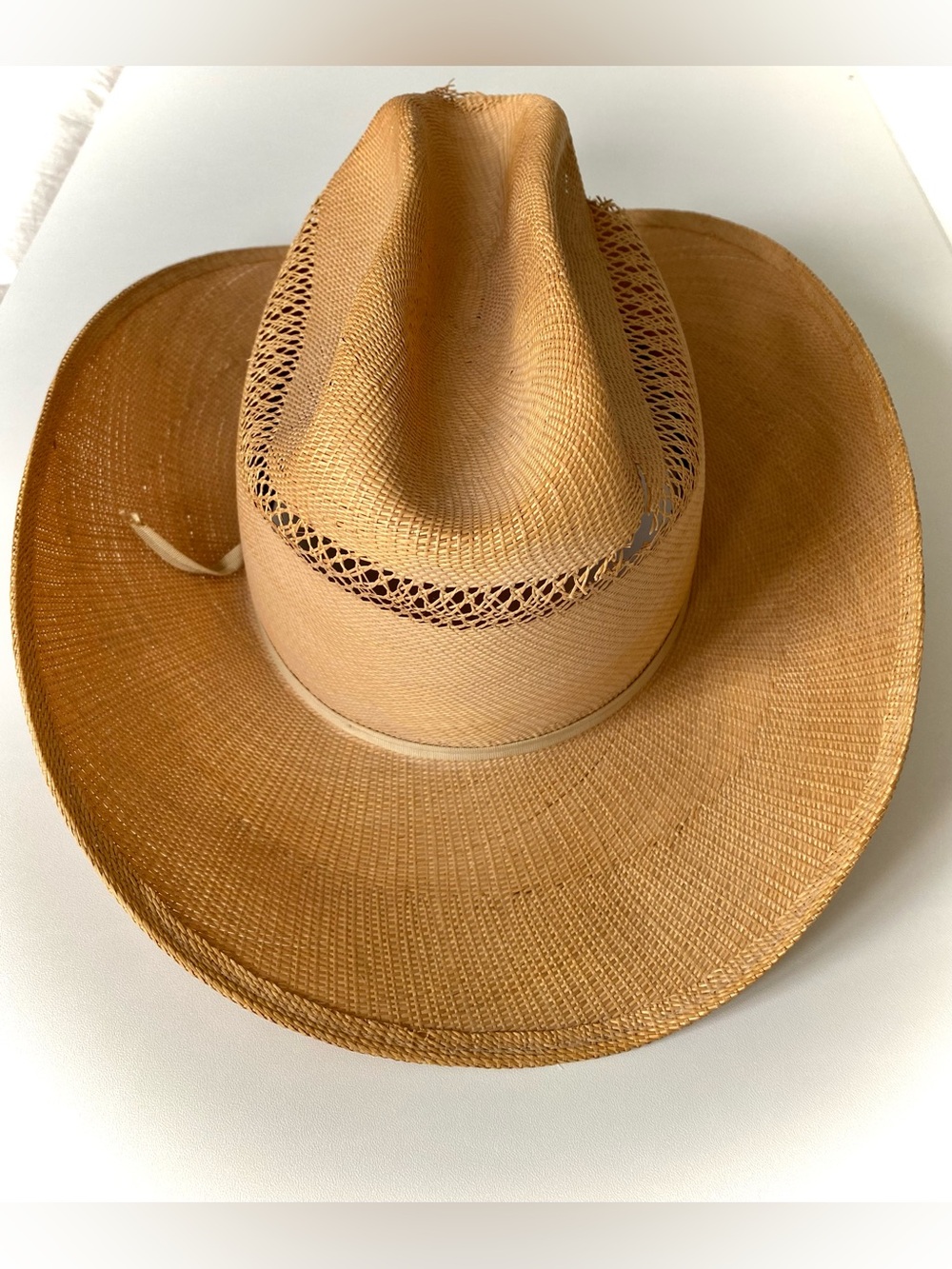 Vintage Stetson Tan Straw Western Hat with Distressed Ventilated Crown - Picture 3 of 11